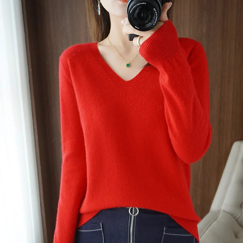 Women's Cozy Knit V-Neck Sweater - Effortless Autumn & Winter Style