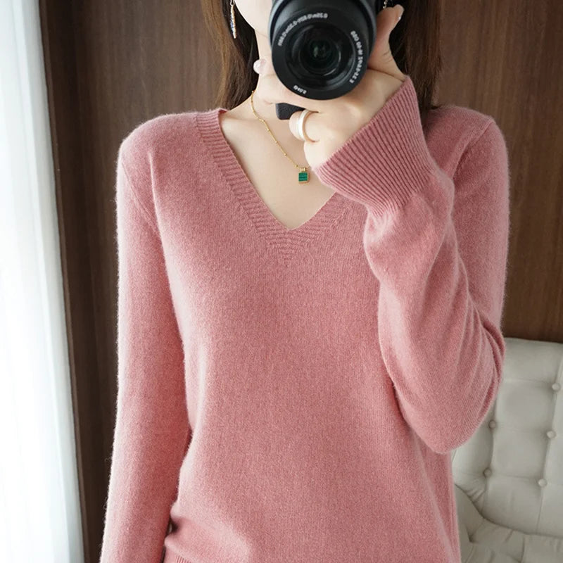 Women's Cozy Knit V-Neck Sweater - Effortless Autumn & Winter Style